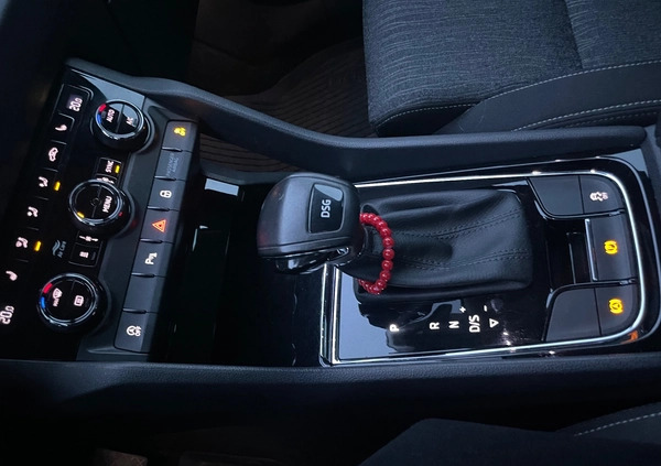 Skoda Karoq cena 99000 przebieg: 88000, rok produkcji 2019 z Zgierz małe 497